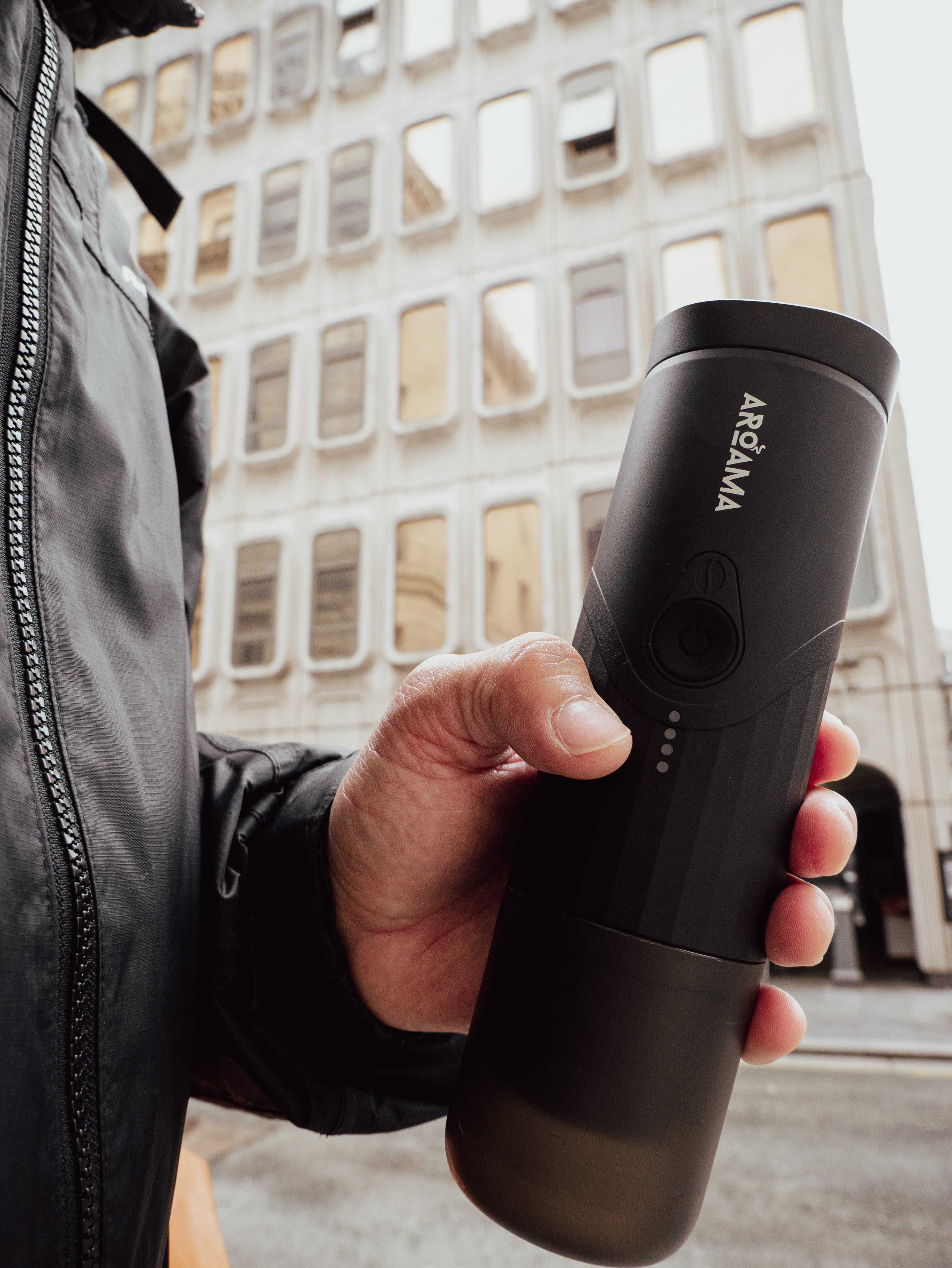 💰 Skip the Coffee Shop: How a Portable Espresso Maker Can Save You Money
