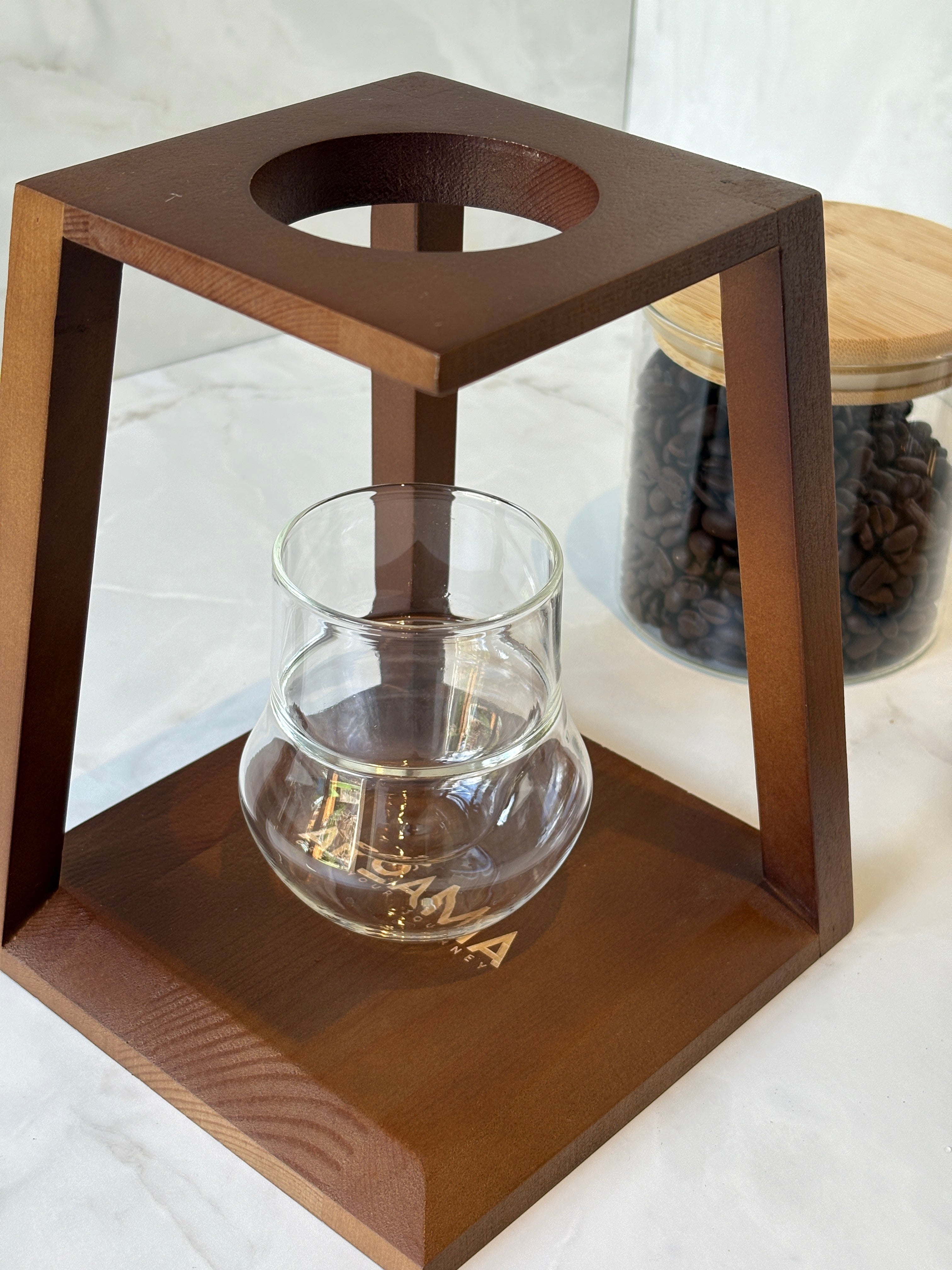 Soma - Handmade Stand