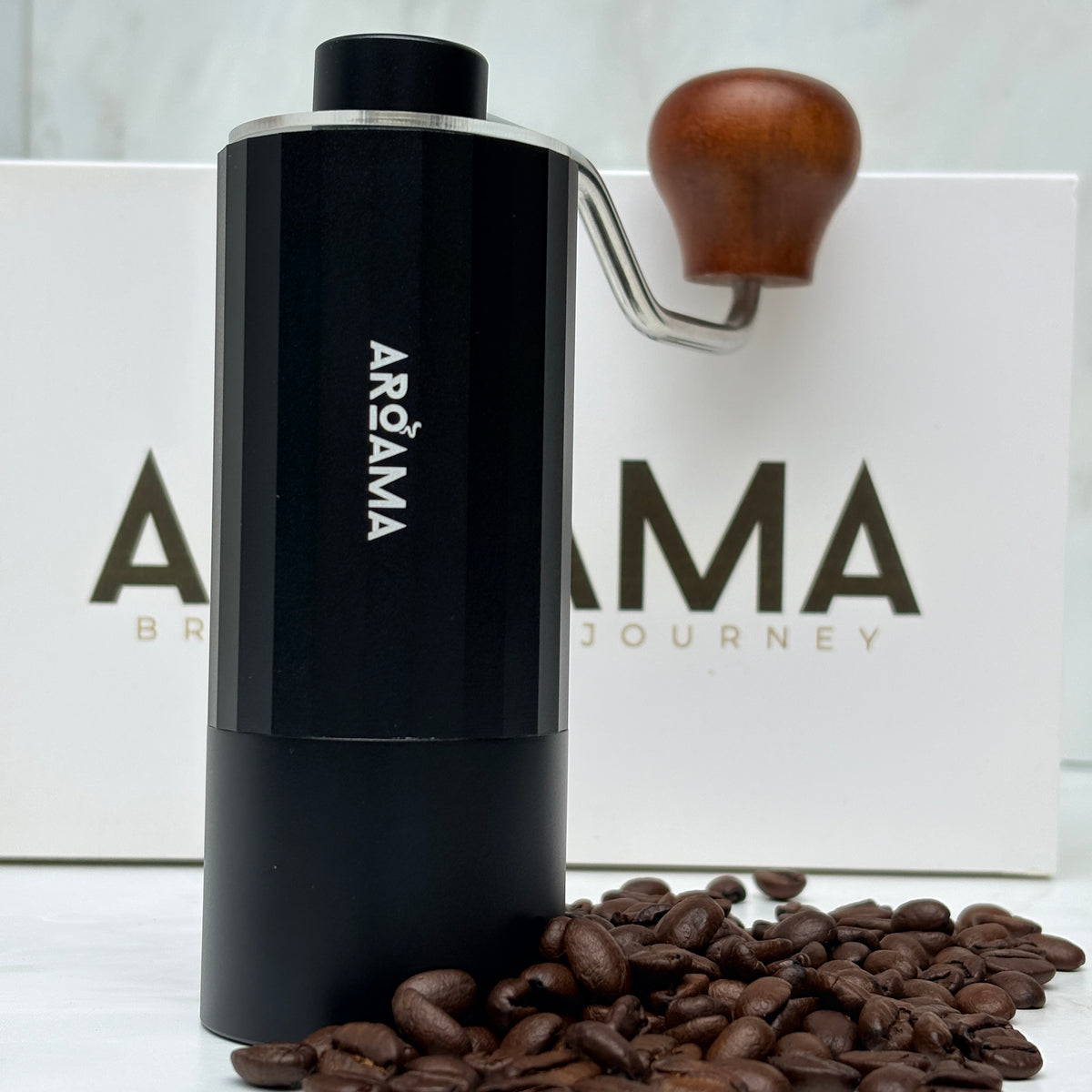 Aroama manual coffee grinder